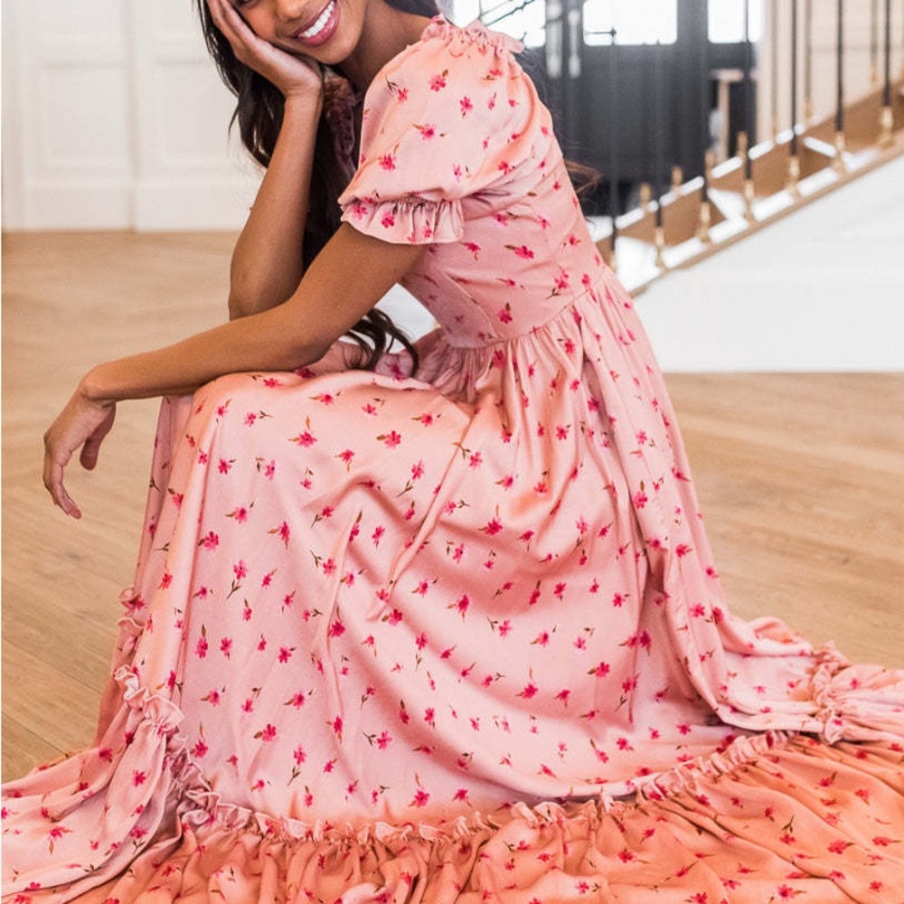 Ivy City Co Wonderland Maxi Dress in Pink Daisy - Picture 7 of 13
